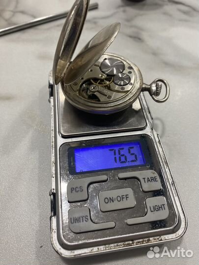 Старинные карманные часы
