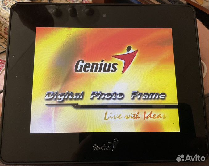 Фоторамка Genius DPF-801 Crystal