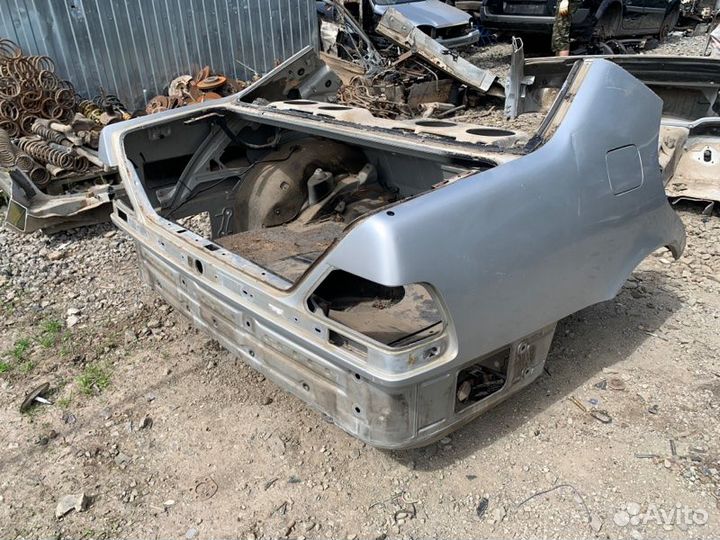 Крыло заднее правое, левое Mercedes-Benz S-Classe