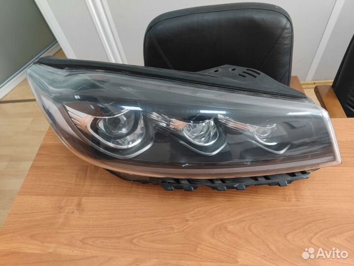 Фара правая Kia sorento prime оригинал