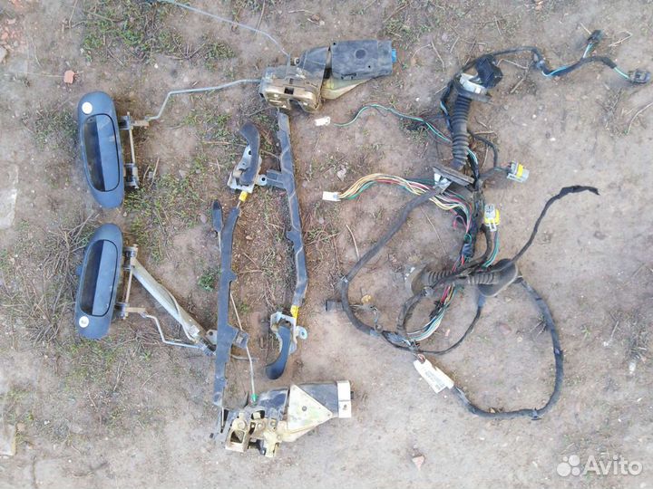 Ручки дверей mitsubishi carisma