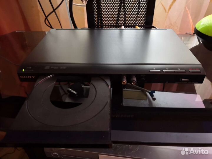 DVD плеер DVP-SR550K