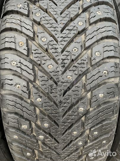 Nokian Tyres Hakkapeliitta 10p SUV 235/65 R17