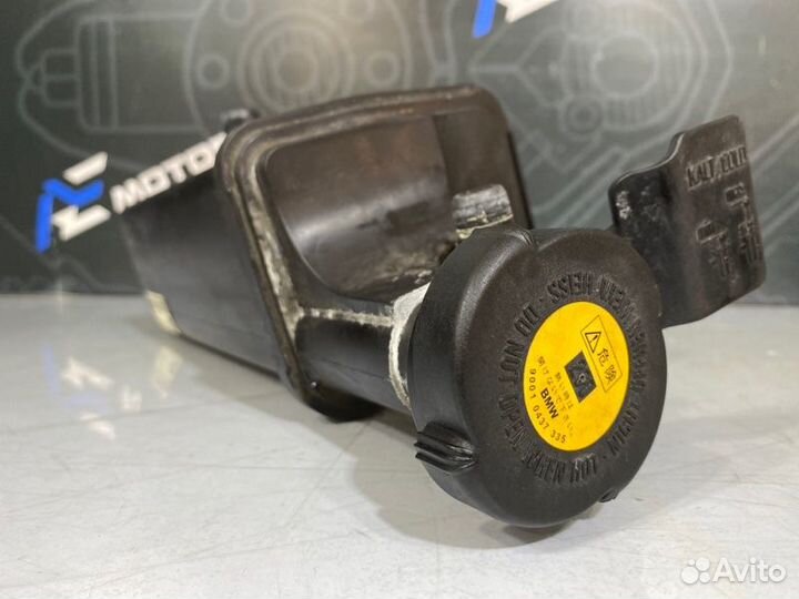 Бачок расширительный Bmw X5 E53 M54B30 2005