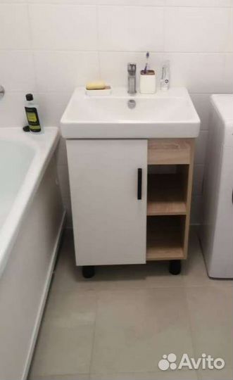 Тумба и зеркало под раковину пик