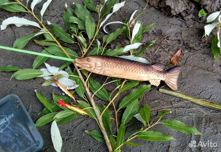 Подарок для рыбака. Сувениры из дерева