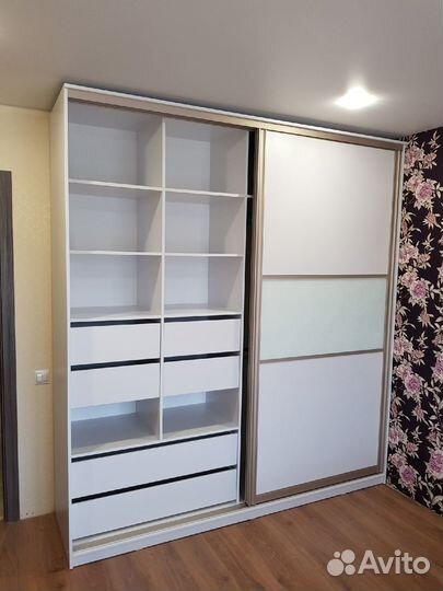 Шкафчик для ванной