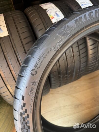 Michelin Pilot Sport 4 S 275/30 R21 и 245/35 R21 98Y