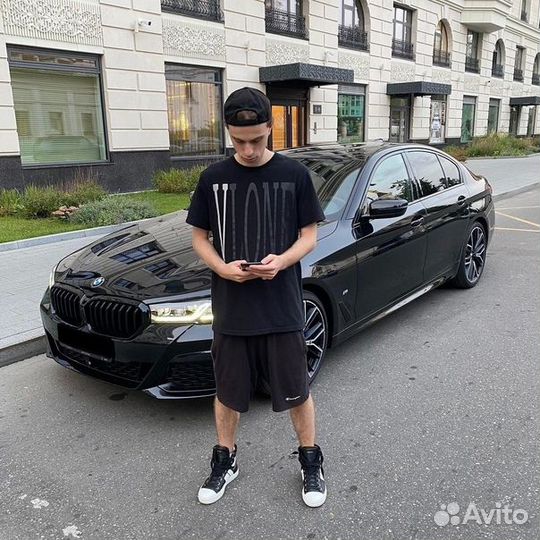 Футболка Vlone