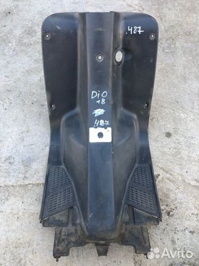 Подрулевой пластик Honda Dio 18 25