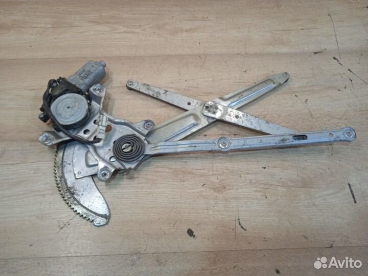 Стеклоподъемник электрический передний правый