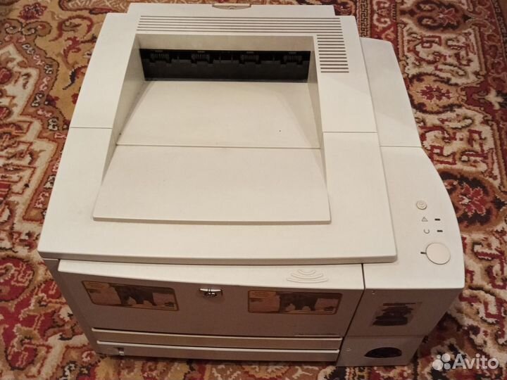 Принтер HP 2200dn