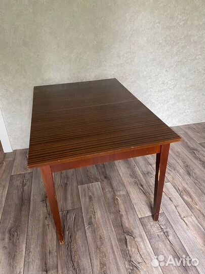 Продам стол, б/у