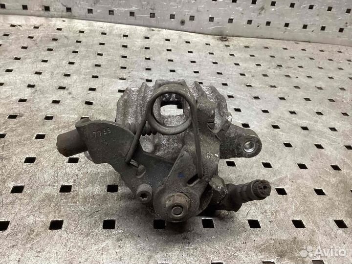 Суппорт задний левый Audi A4/S4