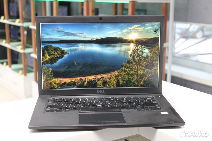 Ноутбук Dell для работы в офисе