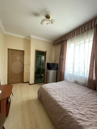 Комната 32 м² в 6-к., 2/3 эт.