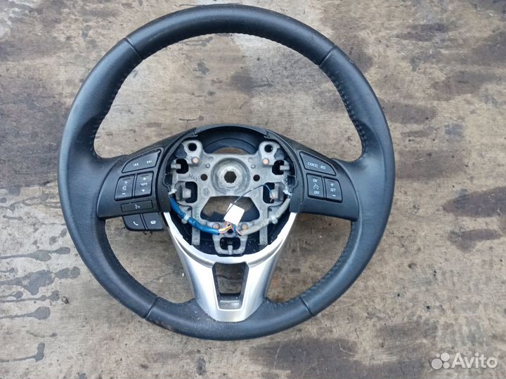 Руль на Мазда CX5/ 2015 год