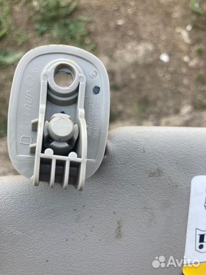 Козырек солнцезащитный Renault