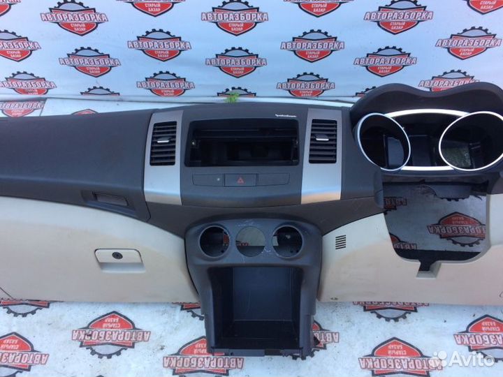 Торпедо Mitsubishi Outlander CW5W 4B12 2006