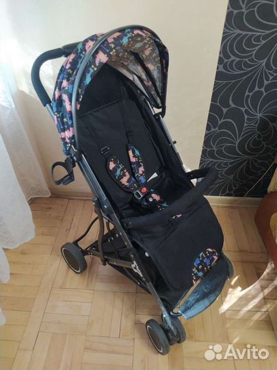 Прогулочная коляска складная