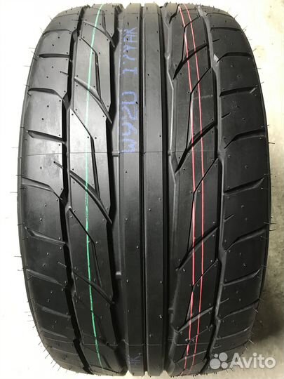 Nitto NT555 G2 245/35 R19 и 275/30 R19 96Y