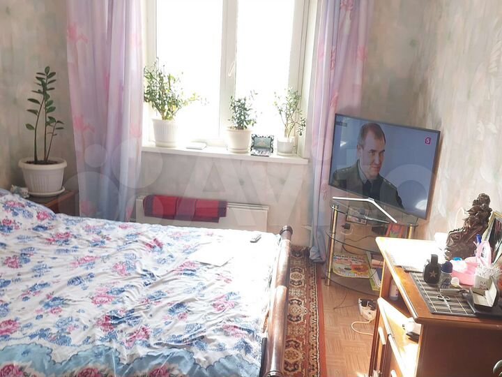 3-к. квартира, 87 м², 2/8 эт.