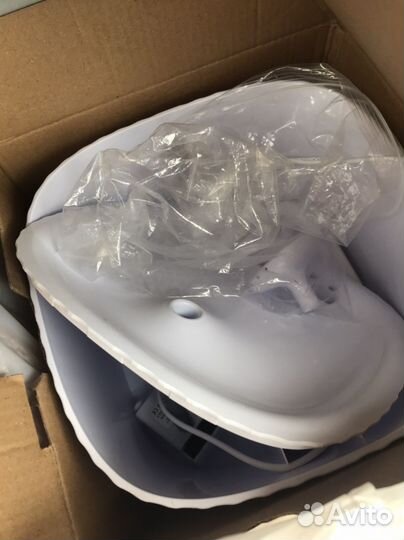 Фонтан поилка для кошек с подсветкой