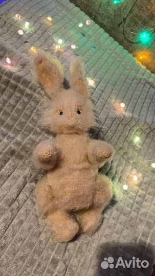 Вязаный зайка амигуруми