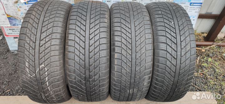 Goodyear Vector 4Seasons 205/50 R17 91V