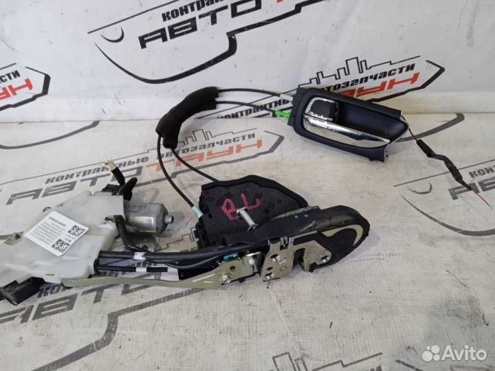 Замок двери toyota lexus crown crown majesta CT200