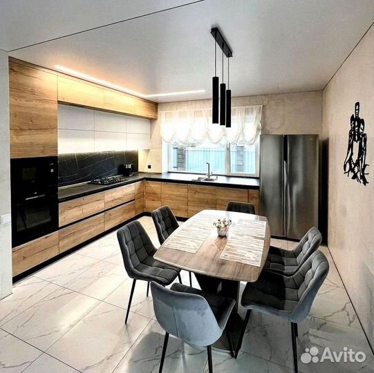 Угловой кухонный гарнитур современный