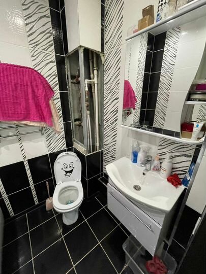 2-к. квартира, 57 м², 2/5 эт.