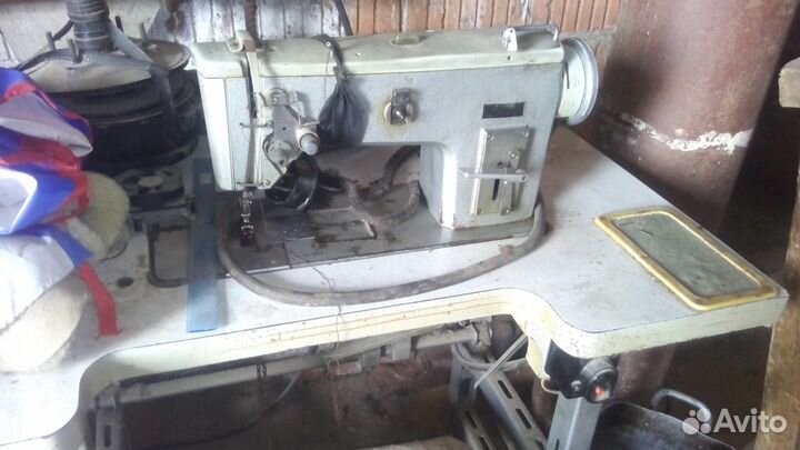 Продам швейную машинку 862 кл