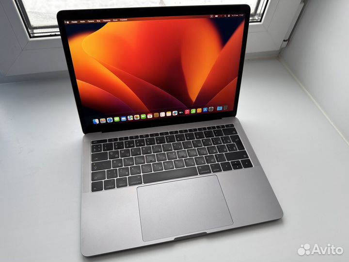 Ноутбук Apple MacBook Pro A1708