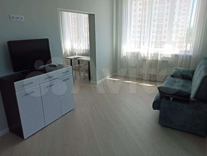 2-к. квартира, 58 м², 6/15 эт.