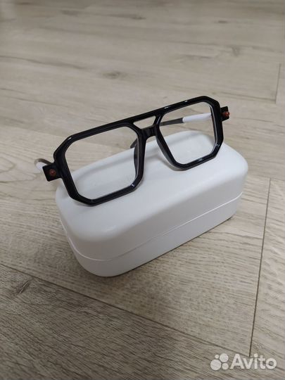 Солнцезащитные очки женские