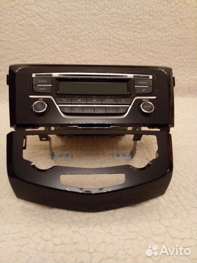 Штатное головное устройство Nissan Qashqai