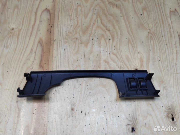 Пластиковая деталь салона Toyota Corona Premio