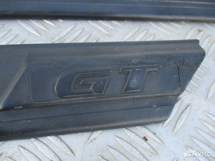 Молдинг двери Volkswagen Vento цена за штуку