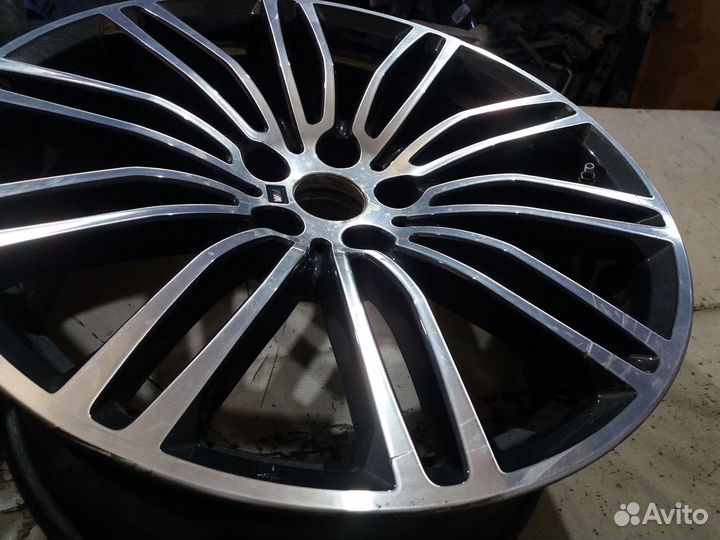 Диск BMW G30 664M R19 8J ET30 21580