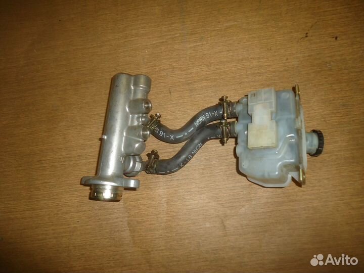 Главный тормозной цилиндр Nissan Largo kugnc22