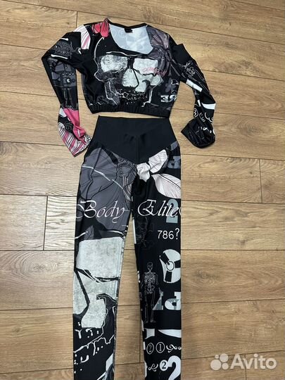Костюм для фитнеса женский 42-44
