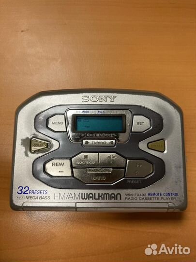 Кассетный плеер Sony Walkman WM-FX493