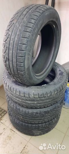 Pirelli Winter Sottozero 210 Serie II 215/60 R17 96H