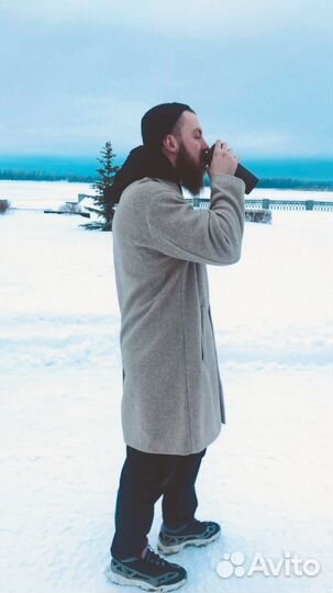 Пальто мужское L pull and bear