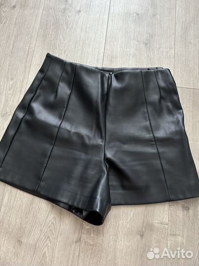 Кожаные шорты