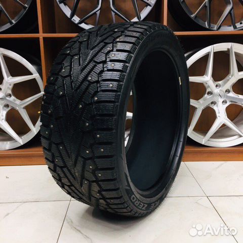 Pirelli Ice Zero 295/35 R21