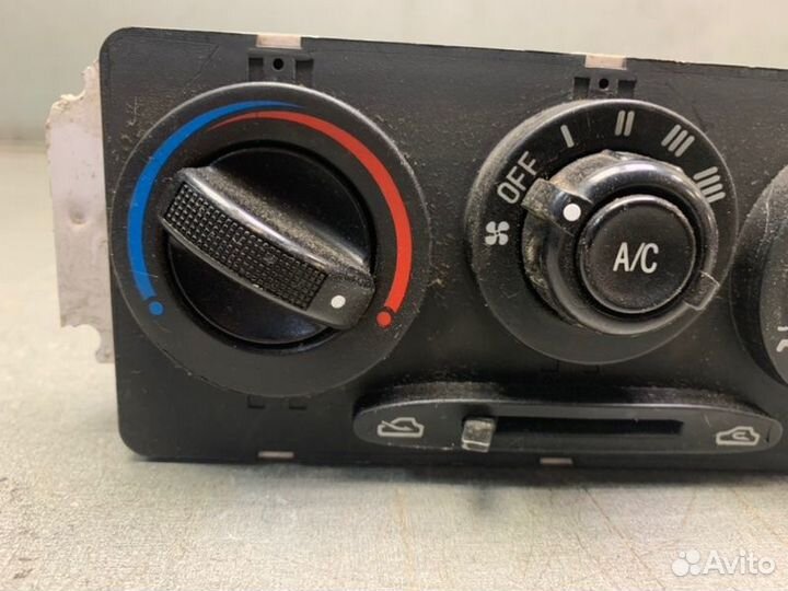 Блок управления печкой Kia Rio седан 1.5 A5D 2000