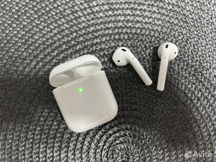 Наушники AirPods wireless charging case