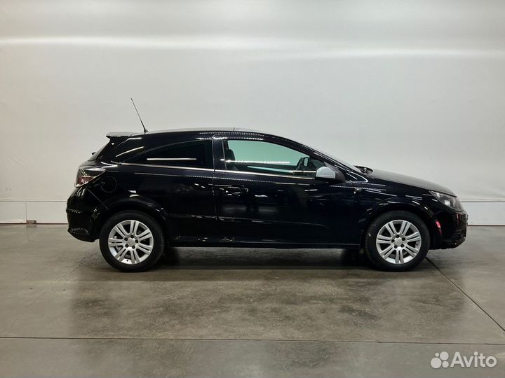 Opel Astra GTC 1.8 AT, 2011, 131 000 км